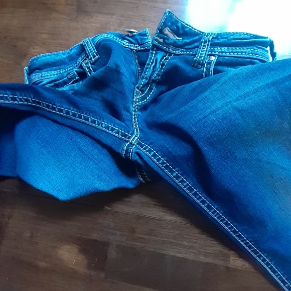 Silver Jeans Suki Mid Straight Fluid - Picture 10 of 16